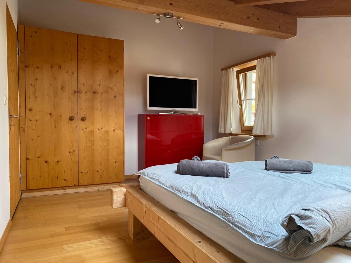 Appartement Attic In The Alps à Luzein Extérieur photo